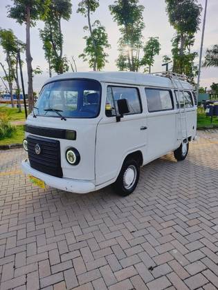 VOLKSWAGEN KOMBI 1.4 MI STD LOTAÇÃO 8V FLEX 3P MANUAL